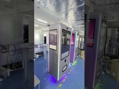 Vape-automaat met 43 inch scherm