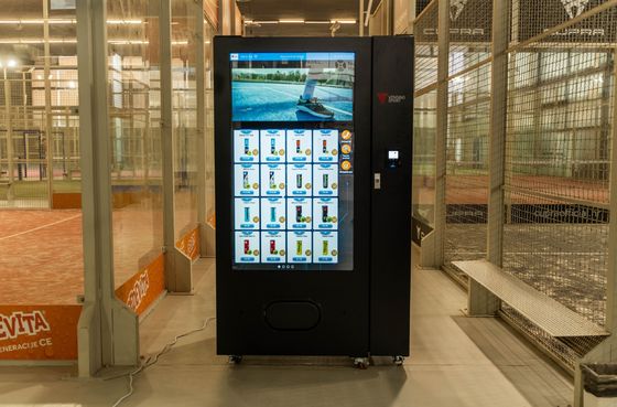 110V/220V-240V snack-voedingsmachine met koelsysteem 3-20C en hoge capaciteit
